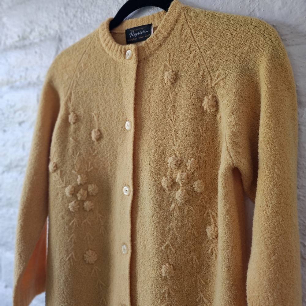 VTG WOOL Round Neck Floral Knit Cardigan Sz S - Picture 2 of 11